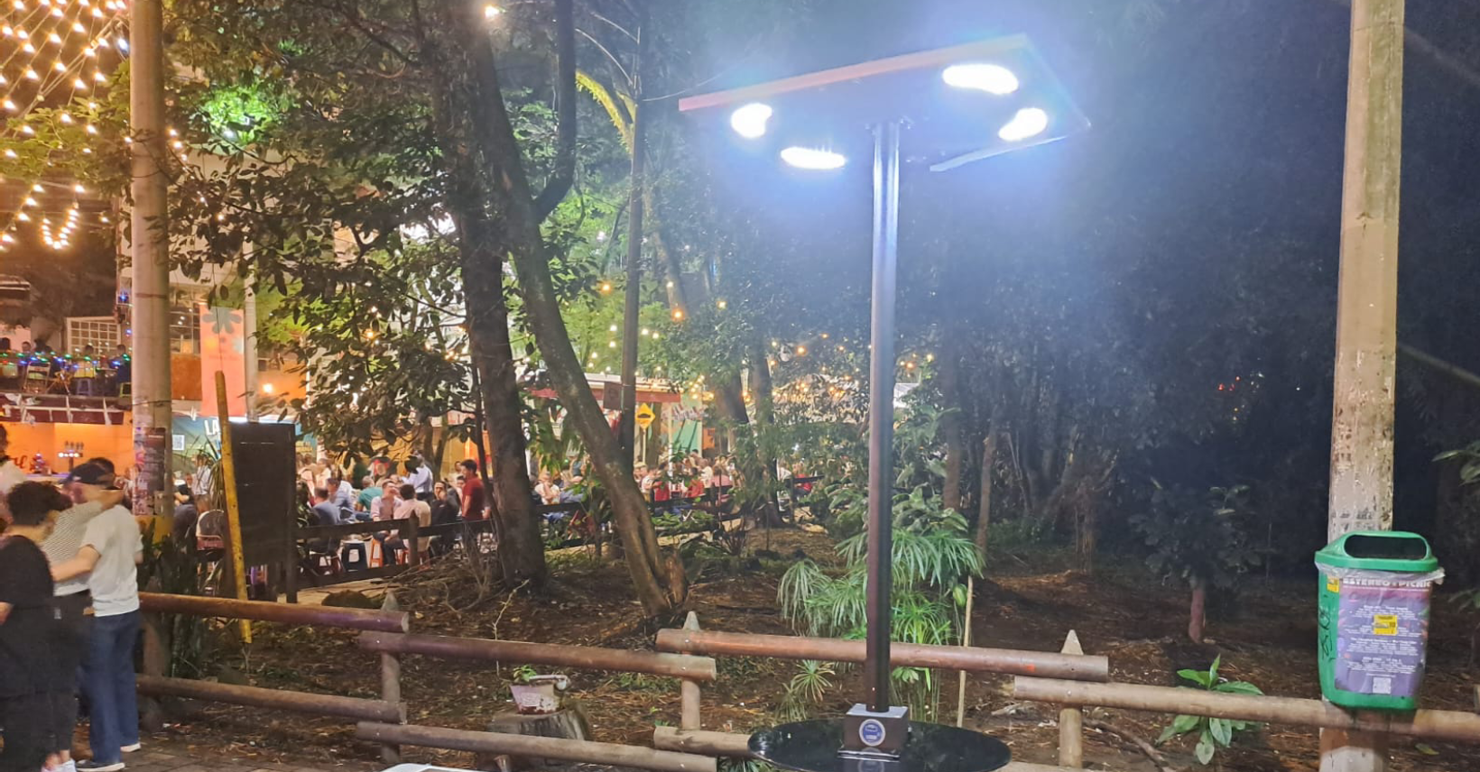 luminaria solar para exteriores