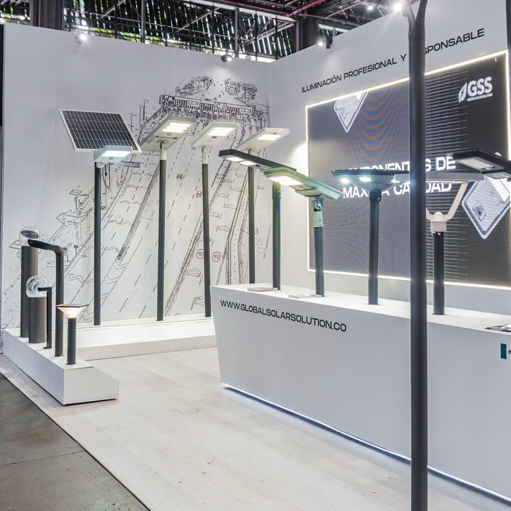 Distribuidores stand lamparas solares