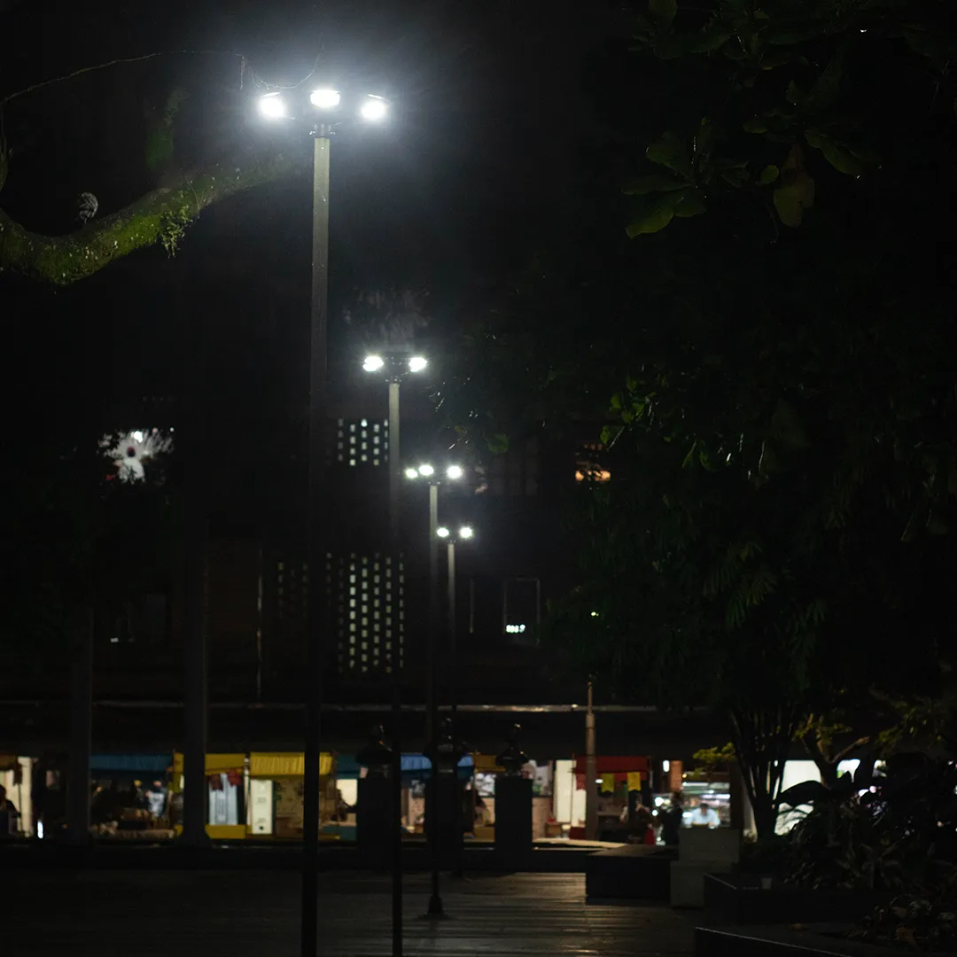 iluminación solar parques