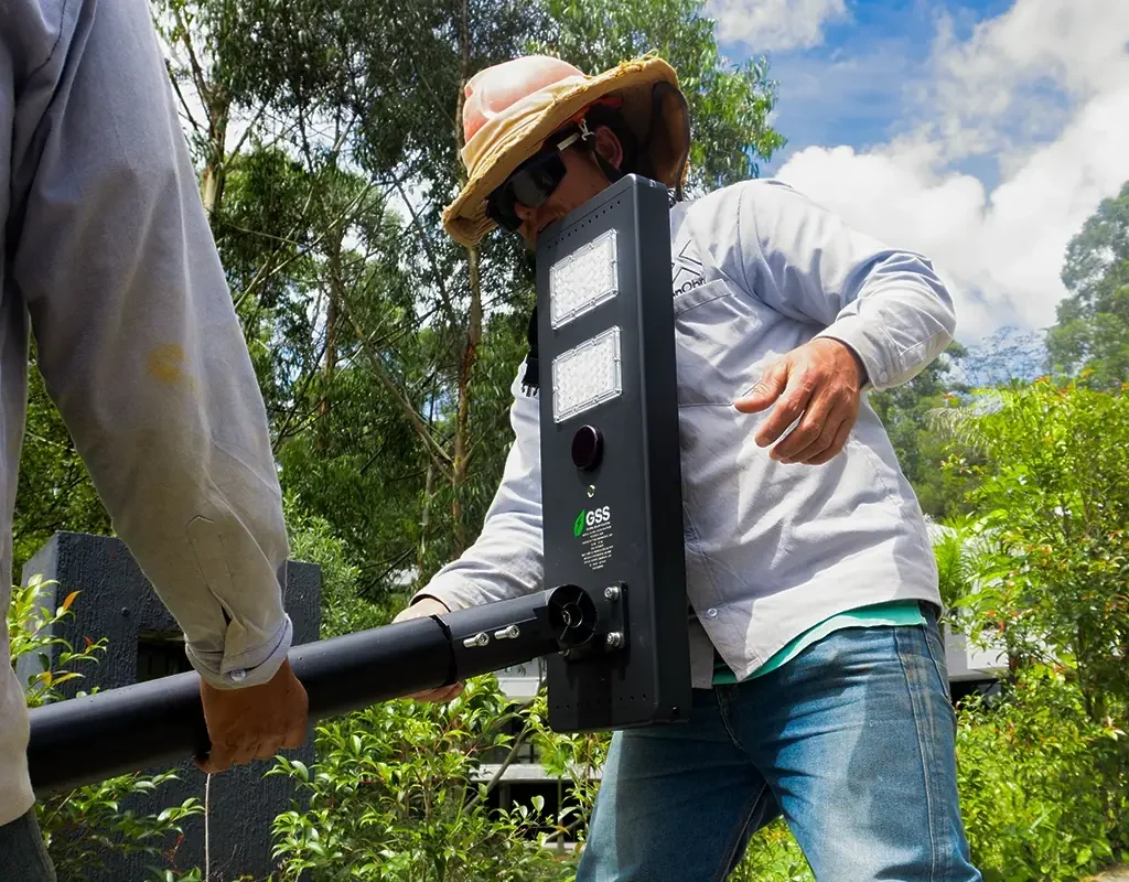 instalación lámpara solar