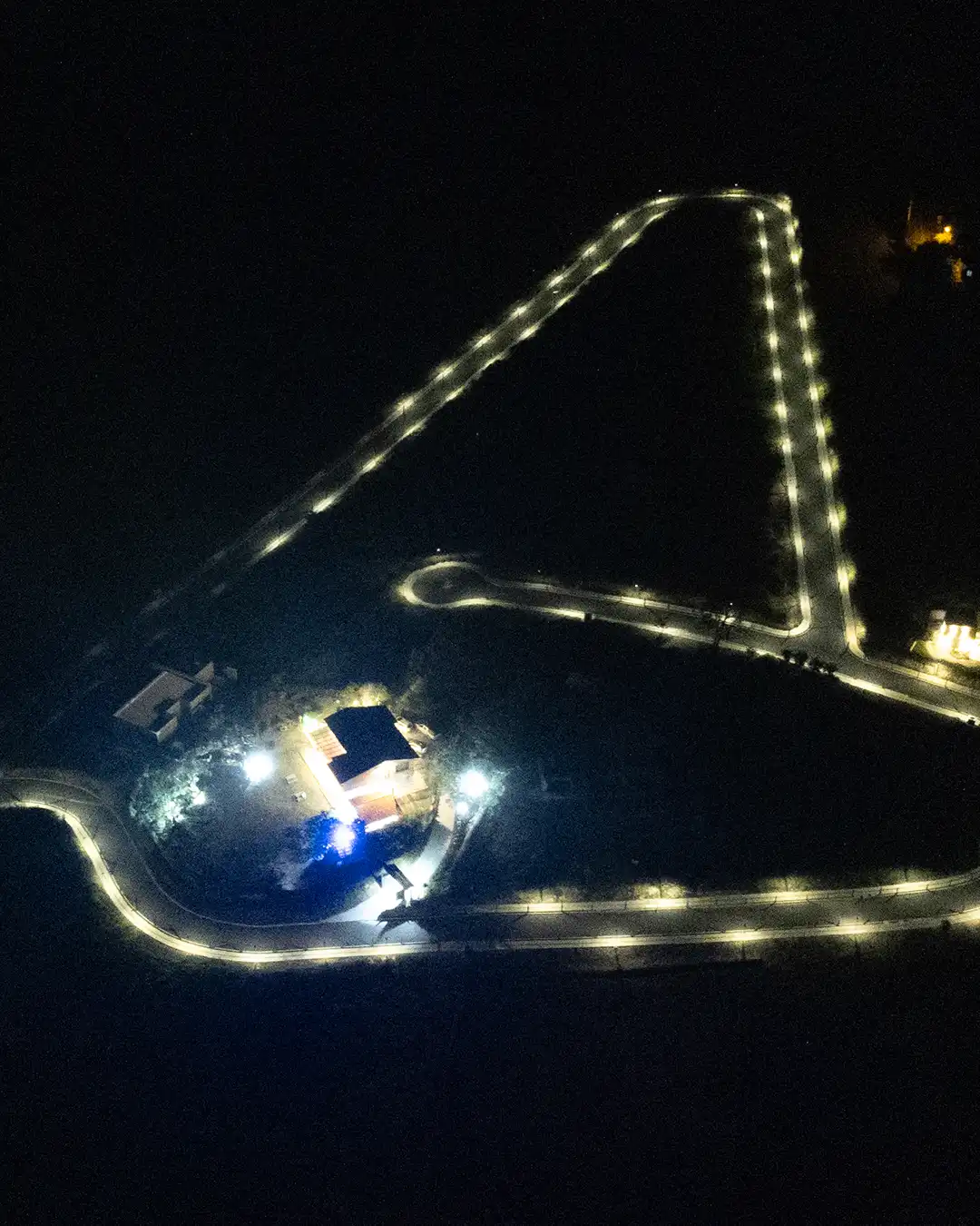 unidad residencial lámparas solares